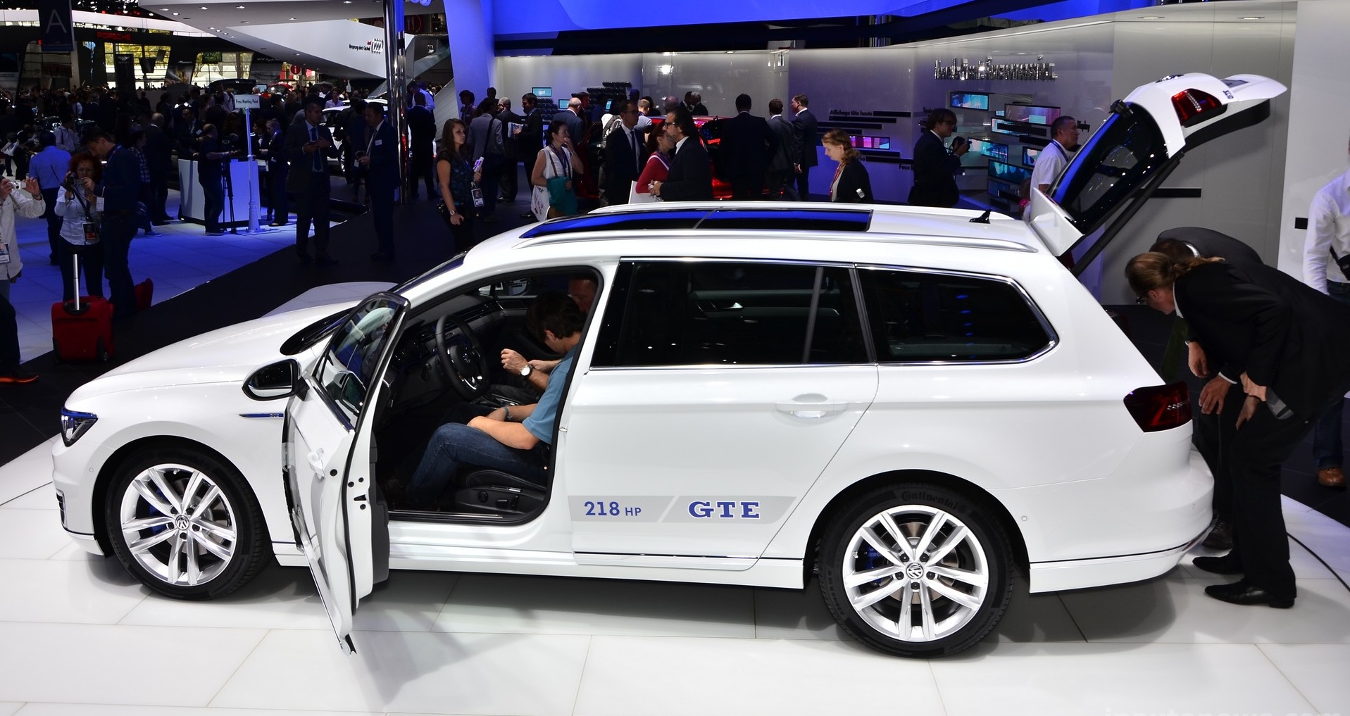 VW Passat GTE Variant VW Passat GTE Variant